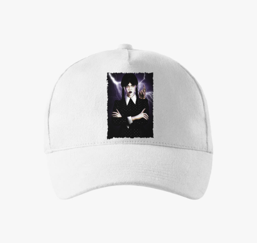 Wednesday in bejzbolska kapa