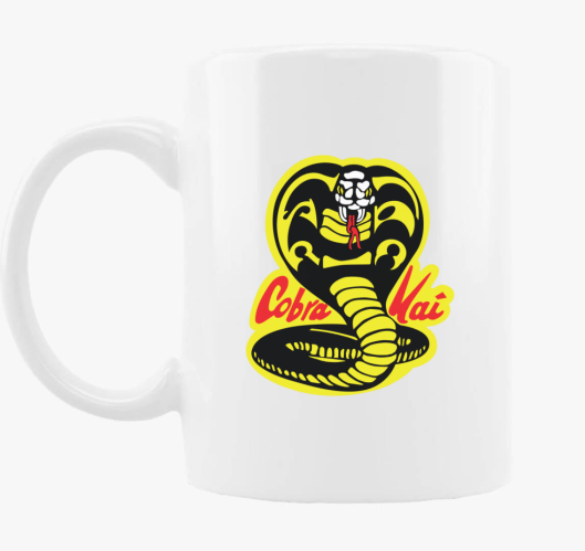Cobra kai skodelica