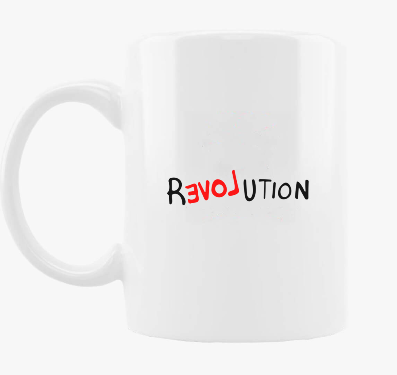 Revolution skodelica