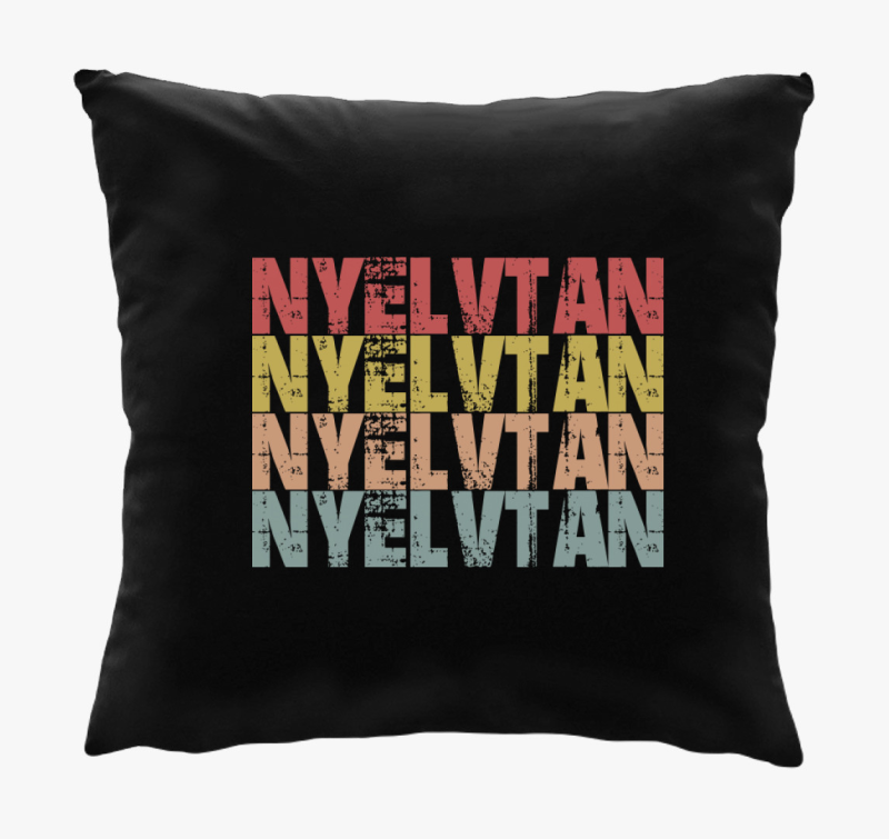 Nyelvtan feliratos blazina