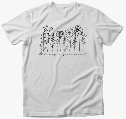 Ceruzarajz, majica, meg pillan...