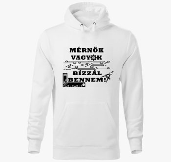 Inženir sem, bennem pulover s kapuco