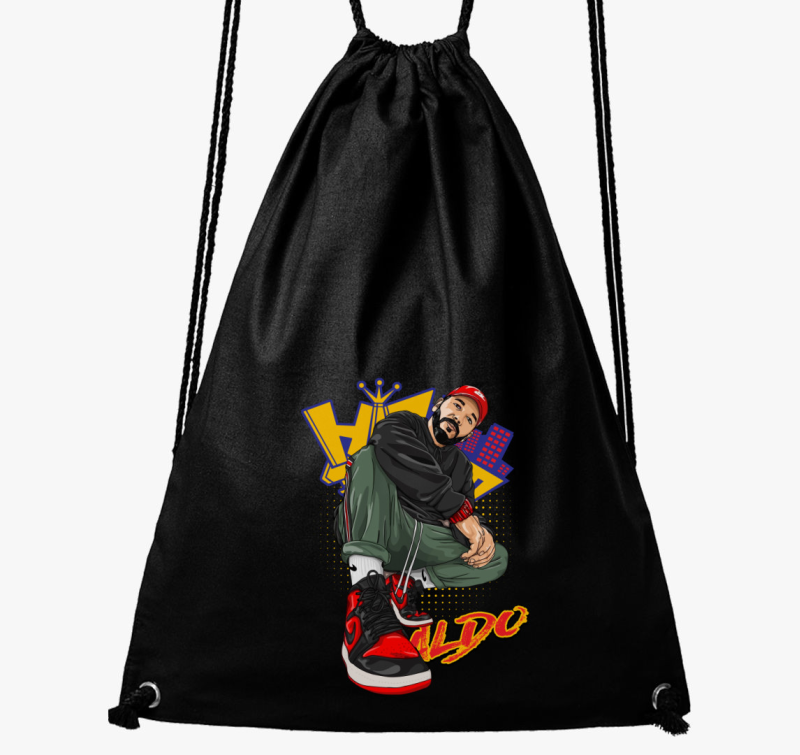 Renaldo Thanasi nahrbtnik