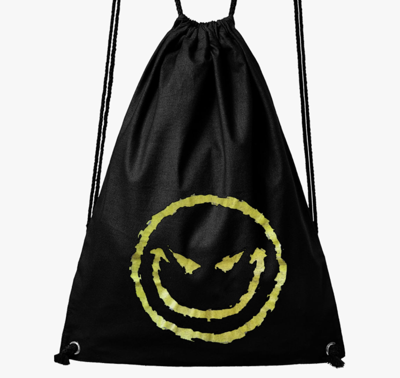 Gonosz mosoly nahrbtnik