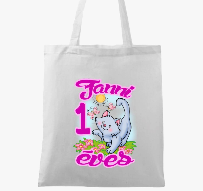 Siva cica kerget gyerek